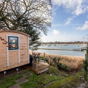 Luxury Glamping, Waterside Cabin - River Hamble By Blue Puffin Stays Bursledon Exterior photo