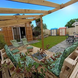 Villa Dans Une Maison Familiale Avec Jardin A 800M De La Plage à Bréville-sur-Mer Exterior photo