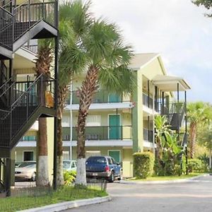 Sunstyle Suites Orlando Exterior photo