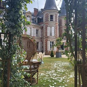 Hotel Chateau de la Plumasserie à Fontenay-Trésigny Exterior photo