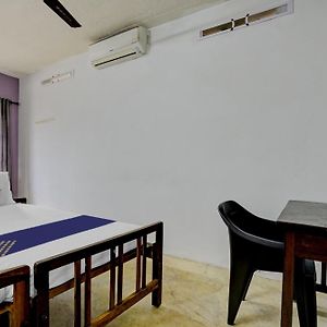 Hotel Spot On Nakshathra Residency à Ambalapulai Exterior photo