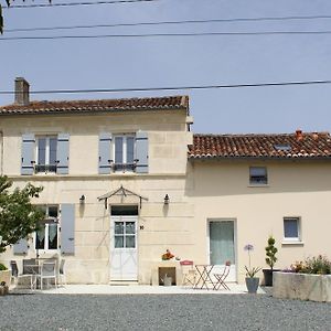 Villa Le Gite Du Verger à Saint-Bris-des-Bois Exterior photo