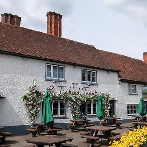 Hotel The Tickled Trout à Maidstone Exterior photo