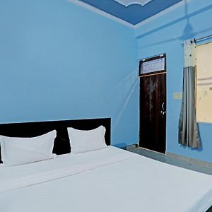 Hotel Twinkle Galaxy à Kanpur Exterior photo