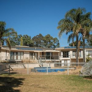 Villa Wonderful Semi-Rural House With Breath-Taking View à Templestowe Exterior photo