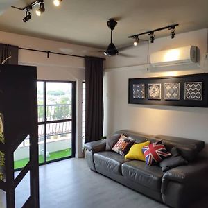 Appartement Cozy Loft Oversee Penang Hill à Ayer Itam Exterior photo