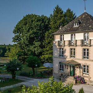 Hotel Domaine De La Clauzure à La Roche-Canillac Exterior photo