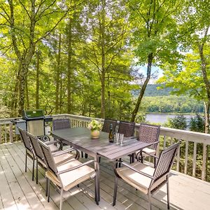 Villa Great Barrington Lakeside Getaway With Kayak And Grill Exterior photo