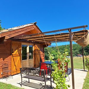 Chalets du Bois de Vache Le Poët-Célard Exterior photo