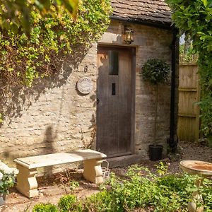 Shooters Cottage Biddlestone Exterior photo