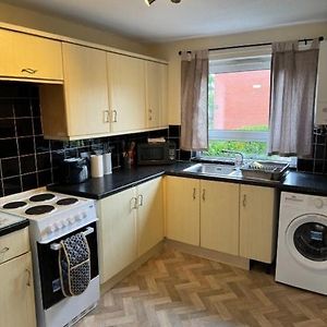 Appartement Quiet, Sleeps 12, Family, Lots Of Parking, Kia 2 à Nottingham Exterior photo