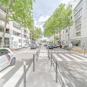 Charming 6-Person Apartment With A Balcony In Feyssine La Doua Villeurbanne Exterior photo