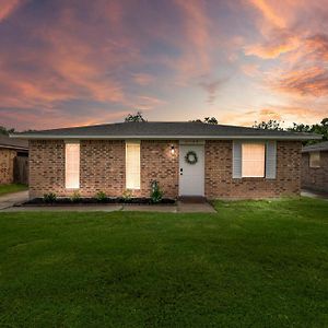 Villa Charming Coastal Retreat In Seabrook Tx Exterior photo