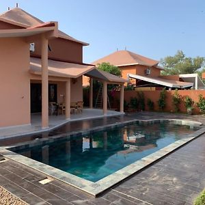 Bali Au Senegal, Wifi, Piscine, Parking, Plage Nianing Exterior photo