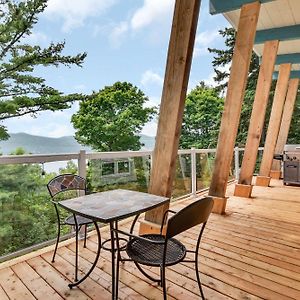 Cottage With Water View And Hot Tub - Le Pin Blanc Baie-Saint-Paul Exterior photo