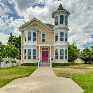 Villa Modesto Mansion On 2 Acres - Great For Families! Exterior photo