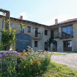 Villa Casa Vecchia Bed&Breakfast à Bossolasco Exterior photo