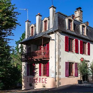 Hotel Logis Auberge de Forgès à Forges  Exterior photo