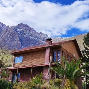 Maison d'hôtes Hermosa Casa Familiar Para 8 Personas Con Tinaja-Cochiguaz Valle De Elqui à Paihuano Exterior photo