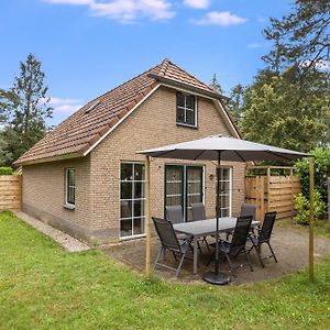 Villa Comfortabel Vakantiehuis In Het Bos Op De Veluwe à Lunteren Exterior photo