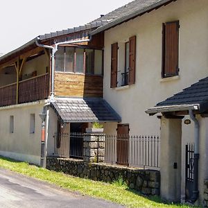 Villa Gite 4 Personnes Vue Sur Le Lac Des Graves - Vallee De La Jordanne,Aurillac,Cantal,Auvergne à Lascelle Exterior photo