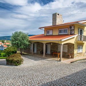 Bed and Breakfast Recanto Transmontano à Macedo de Cavaleiros Exterior photo