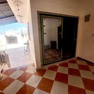 Villa فيلا مستقلة بحديقة وفناء à Mersa Matruh Exterior photo