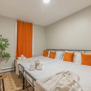 Appartement By Ewr Airport & Nyc Sleeps 6, 2 Queen Bed à Newark Exterior photo