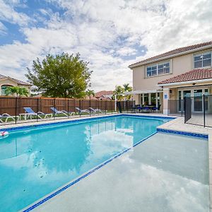 Villa Casa Grande Con Piscina-Palmetto Eliptic Miami- à Tamiami Exterior photo