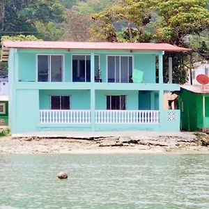 Bed and Breakfast Puerto Lindo Bayview Elegance à Colon Exterior photo