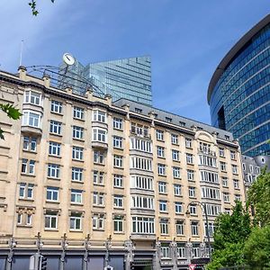 Hotel Doubletree By Hilton Brussels City Exterior photo