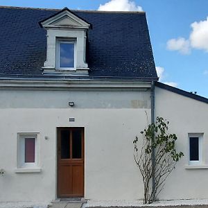 Villa La Petite Maison Des Bords De Loire à Saint-Mathurin  Exterior photo