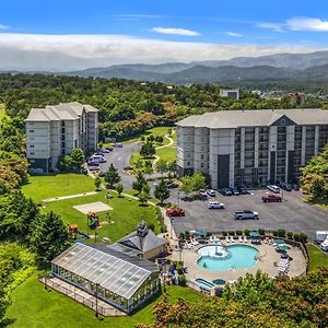 Smoky Mountain View Condo- Indoor Outdoor Pool, Walking Path, Playground, Basketball More Pigeon Forge Exterior photo