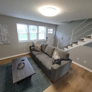 Appartement Davenport Dwellings-Newly Furnished 3Bd 2Ba à Omaha Exterior photo