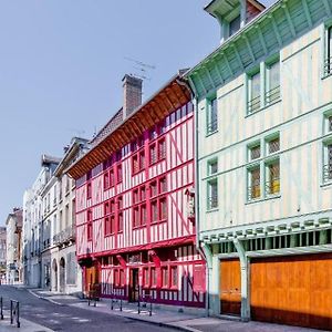 Brit Hotel Comtes De Champagne - Troyes Centre Historique Exterior photo