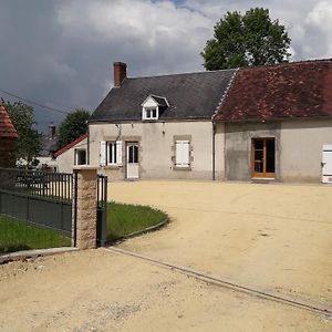 Villa Maison Independante Avec Grand Jardin, Pres De Lacs Et Attractions Touristiques, Ideale Pour Famille - Fr-1-591-381 à Crozon-sur-Vauvre Exterior photo