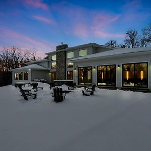 The Perfect Escape- Indoor Pool Spa, Vr & Theater Home Mount Pocono Exterior photo