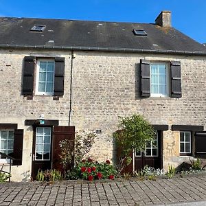 Villa Marie Saint-Laurent-sur-Mer Exterior photo