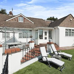 Carden Villa 4 Bedroom House With Hot Tub Pet Friendly Hove Exterior photo