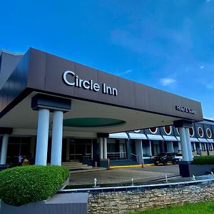 Circle Inn Hotel And Suites Bacolod Exterior photo