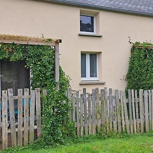 Bed and Breakfast La Bergerie du Mesnil à Livry  Exterior photo