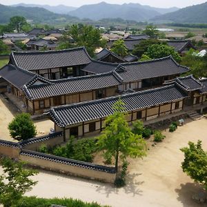 Villa Hahoe Chunghyodang à Andong Exterior photo