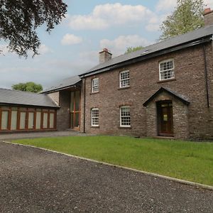 Villa Plas Glyndwr à Crickhowell Exterior photo