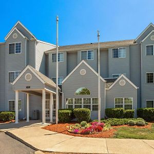 Microtel Inn & Suites By Wyndham Ann Arbor Exterior photo