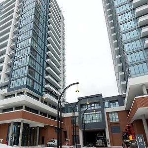 Condo Unit With Stunning Views & Amenities Kitchener Exterior photo