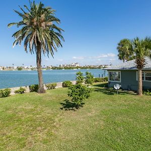 Treasured Times Beach House - Waterfront Rental - Monthly Clearwater Beach Exterior photo