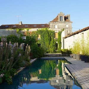 Villa Logis De La Cle Des Champs Immense Piscine Calme Verdoyant à Jurignac Exterior photo