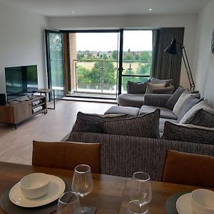 Luxury Riverside Apartment Stunning Views Free Parking Nottingham Exterior photo