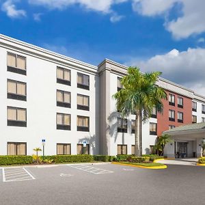 Hampton Inn & Suites Boynton Beach Exterior photo