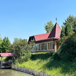 Hotel Fisherman'S House à Rasavka Exterior photo